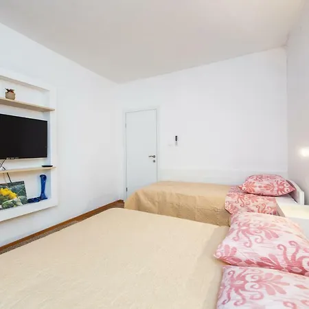 Deluxe New Agneza Near Splitairport Сasa de vacaciones